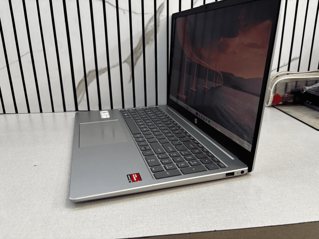 Lenovo IdeaPad view 4