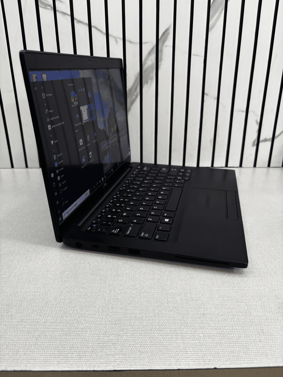 Dell Latitude 7290 view 4